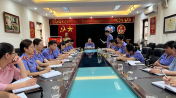 Công bố Quyết định thanh tra đột xuất tại Viện KSND thành phố Hải Dương.