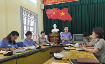 Viện KSND huyện Bình Giang thông qua dự thảo Kết luận trực tiếp kiểm sát tại Chi cục THADS huyện Bình Giang