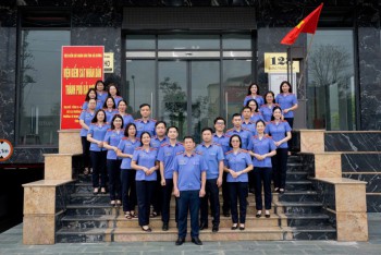 Tự hào màu áo thiên thanh