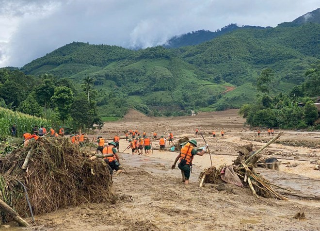 vp Tình dân tộc, nghĩa đồng bào 1