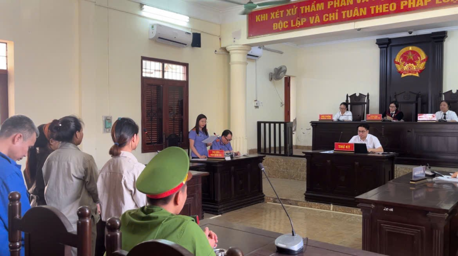 Viện kiểm sát nhân dân thị xã Kinh Môn tổ chức phiên tòa  rút kinh nghiệm vụ án tổ chức sử dụng trái phép chất ma túy