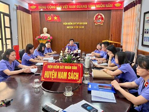 Viện kiểm sát nhân dân huyện Nam Sách tích cực hưởng ứng đợt lấy ý kiến toàn dân góp ý dự thảo sửa đổi Hiến pháp 2013