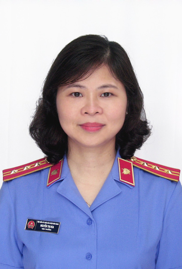 Đ/c Nguyễn Thị Hoa – Viện trưởng